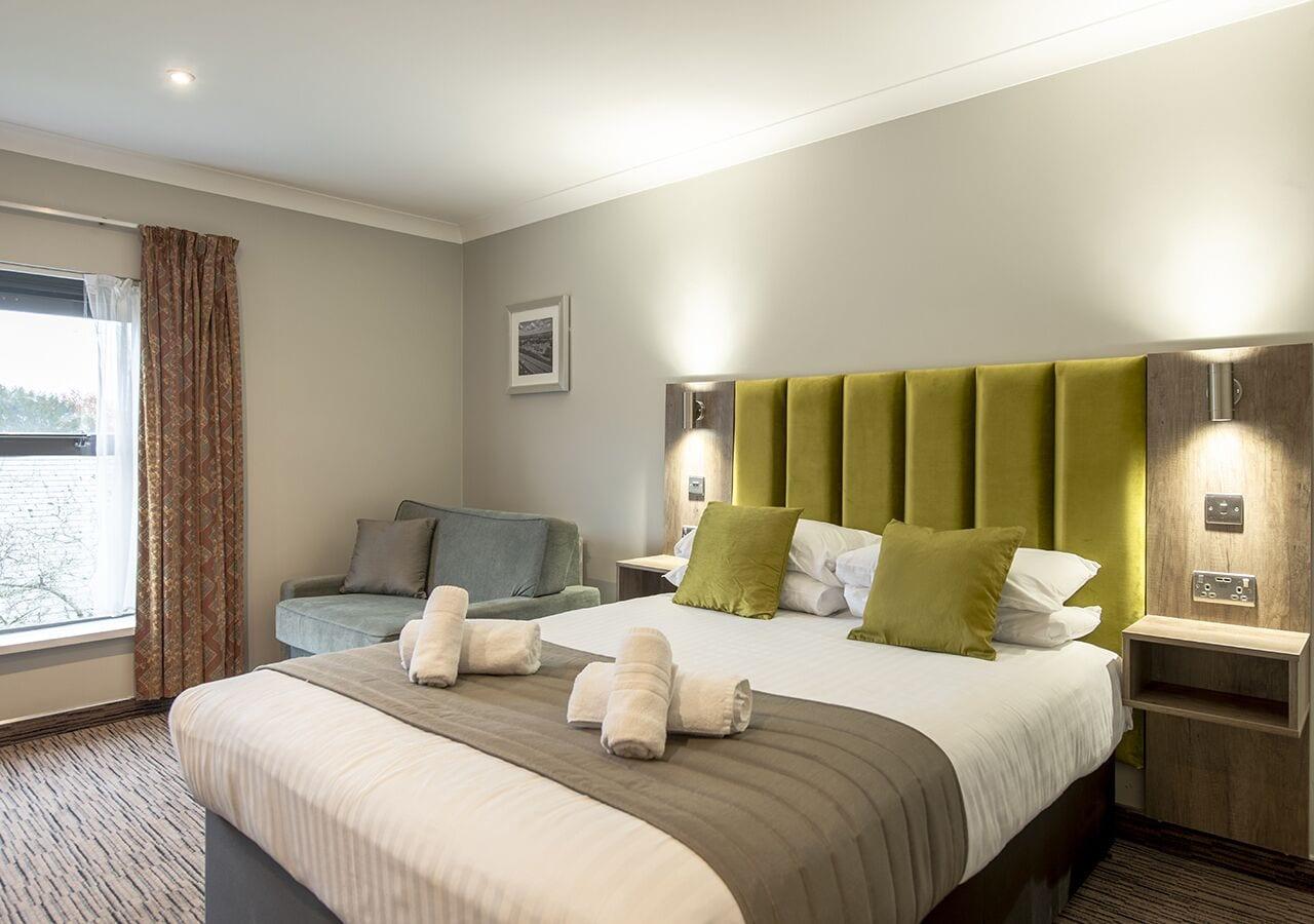 Hogs Back Hotel & Spa Nr Farnham Farnham  Dış mekan fotoğraf