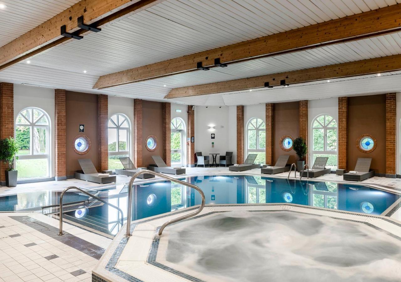 Hogs Back Hotel & Spa Nr Farnham Farnham  Dış mekan fotoğraf